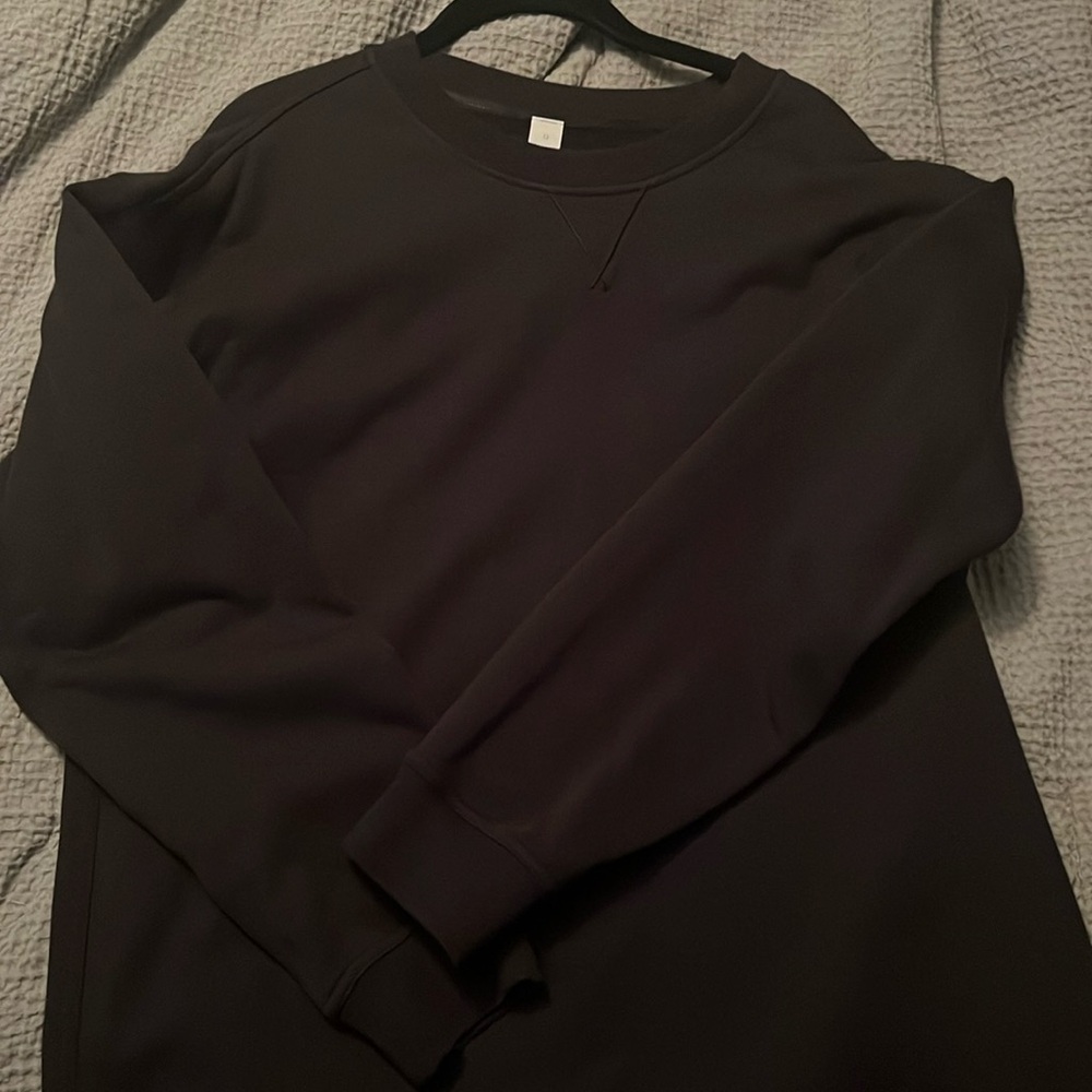 Lululemon crew neck